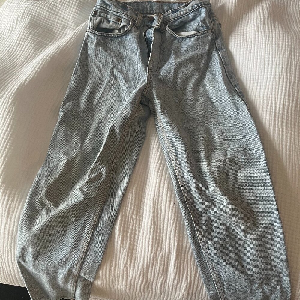 LEVIS REDONE WOMEN SIZE 25